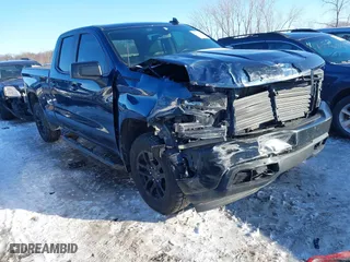 2019 Chevrolet Silverado 1500 LT with VIN 1GCRYDEK3KZ313060, listed as a IAAI auction lot 41633134 with 141,748 mi miles. Bid and sale history available at carsss.com. Image 1.