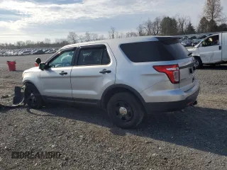 2014 Ford Utility Police Interceptor with VIN 1FM5K8AR1EGC01993, listed as a Copart auction lot 81580494 with 131,243 mi miles and Salvage Title. Bid and sale history available at carsss.com. Image 2.