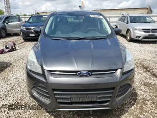 2016 Ford Escape SE z VIN 1FMCU9G95GUB48539, wystawiony jako Copart lot #57028905 z przebiegiem 124 307 mil mil oraz Szkody całkowita. Historia ofert i sprzedaży dostępna na DreamBid. Obrazek 5.
