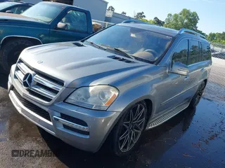 2012 Mercedes-Benz GL 450 z VIN 4JGBF7BE5CA764218, wystawiony jako IAAI lot #42349351 z przebiegiem 196 127 mil mil oraz . Historia ofert i sprzedaży dostępna na DreamBid. Obrazek 22.