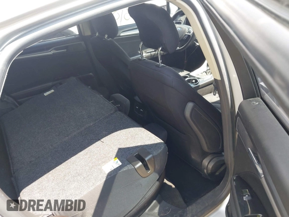 2013 Ford Fusion SE with VIN 3FA6P0H76DR372090, listed as a IAAI auction lot 42212510 with 207,668 mi miles and . Bid and sale history available at DreamBid. Image 8.