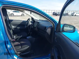 2024 Mitsubishi Mirage ES z VIN ML32AUHJ6RH010754, wystawiony jako IAAI lot #42533440 z przebiegiem 25 646 mil mil oraz . Historia ofert i sprzedaży dostępna na DreamBid. Obrazek 5.