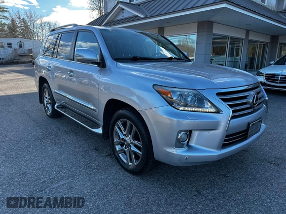 2013 Lexus LX 570 with VIN JTJHY7AXXD4091614, listed as a Copart auction lot 82096184 with 205,635 mi miles and Clean Title. Bid and sale history available at DreamBid. Image 1.