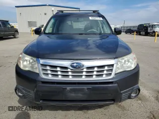 2013 Subaru Forester X Limited with VIN JF2SHAEC0DH431537, listed as a Copart auction lot 45521715 with 197,998 mi miles and Salvage title. Bid and sale history available at DreamBid. Image 5.
