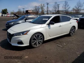 2019 Nissan Altima 2.5 SR with VIN 1N4BL4CV0KC215030, listed as a Copart auction lot 53966285 with 40,761 mi miles and Salvage Title. Bid and sale history available at carsss.com. Image 1.