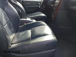 2001 Chrysler Town & Country Limited with VIN 2C8GP64L71R299459, listed as a IAAI auction lot 41715441 with 305,809 mi miles. Bid and sale history available at carsss.com. Image 5.