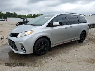 2020 Toyota Sienna LE Auto Access Seat с VIN 5TDKZ3DC1LS040092, выставлен на аукционе Copart как лот 61217895 с пробегом 88 849 миль миль и Списание • Salvage title. История ставок и продаж доступна на DreamBid. Изображение 1.