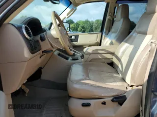 2003 Ford Expedition Eddie Bauer with VIN 1FMPU18L73LA46446, listed as a Copart auction lot 63300255 with 289,823 mi miles and Clean title. Bid and sale history available at DreamBid. Image 7.