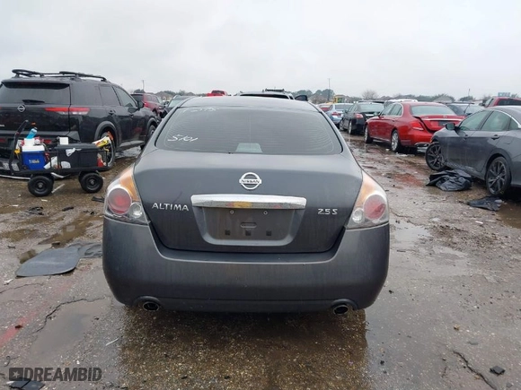 2011 Nissan Altima 2.5 S with VIN 1N4AL2AP2BN475101, listed as a IAAI auction lot 41548623 with 124,717 mi miles. Bid and sale history available at carsss.com. Image 16.