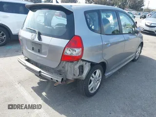 2007 Honda Fit Sport with VIN JHMGD38637S031947, listed as a IAAI auction lot 41613883 with 250,981 mi miles. Bid and sale history available at carsss.com. Image 4.