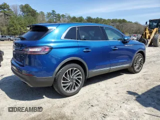 2020 Lincoln Nautilus Reserve z VIN 2LMPJ8KPXLBL11233, wystawiony jako Copart lot #51326025 z przebiegiem Nie podano mil oraz Szkoda całkowita • Salvage title. Historia ofert i sprzedaży dostępna na DreamBid. Obrazek 3.
