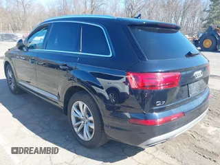 2017 Audi Q7 Premium Plus z VIN WA1LAAF79HD020038, wystawiony jako IAAI lot #41911171 z przebiegiem 51 317 mil mil oraz . Historia ofert i sprzedaży dostępna na DreamBid. Obrazek 3.