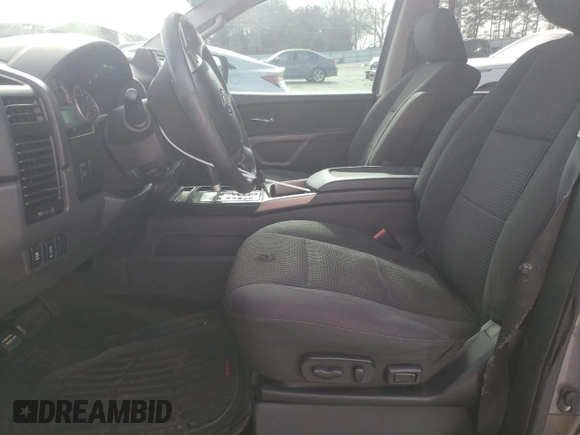 2015 Nissan Titan SV z VIN 1N6BA0ED5FN501508, wystawiony jako Copart lot #43399955 z przebiegiem 137 140 mil mil oraz Szkoda całkowita • Salvage title. Historia ofert i sprzedaży dostępna na DreamBid. Obrazek 7.