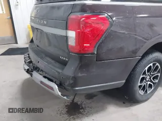 2024 Ford Expedition Max XLT with VIN 1FMJK1H86REA36110, listed as a IAAI auction lot 41518248 with 30,274 mi miles and . Bid and sale history available at DreamBid. Image 21.