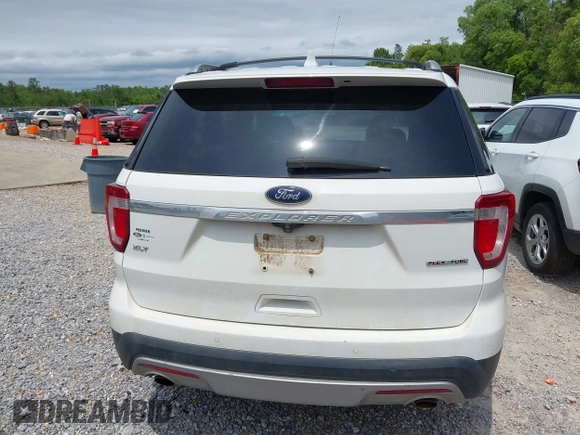 2016 Ford Explorer XLT with VIN 1FM5K7D83GGA60263, listed as a IAAI auction lot 42178304 with 332,518 mi miles and . Bid and sale history available at DreamBid. Image 16.