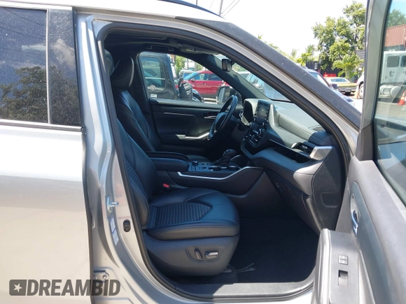 2021 Toyota Highlander XSE с VIN 5TDLZRBH2MS113445, выставлен на аукционе IAAI как лот 42578724 с пробегом 48 279 миль миль и . История ставок и продаж доступна на DreamBid. Изображение 5.