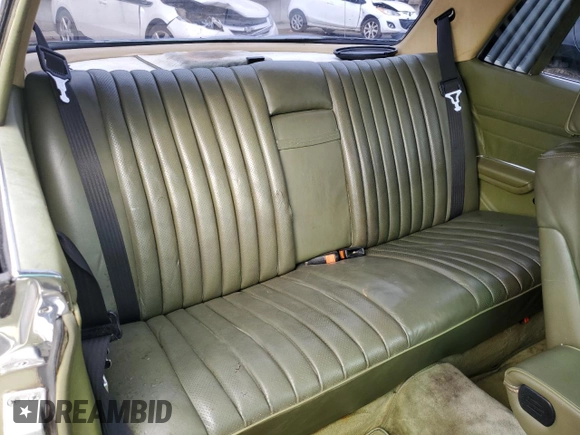 1980 Mercedes-Benz C z VIN 10702412028604, wystawiony jako Copart lot #80867754 z przebiegiem 112 211 mil mil oraz Czysty tytuł • Clean title. Historia ofert i sprzedaży dostępna na DreamBid. Obrazek 10.