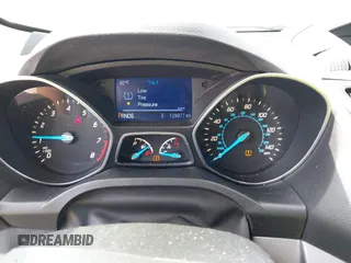 2015 Ford Escape SE with VIN 1FMCU0G7XFUA89965, listed as a IAAI auction lot 42072553 with 129,877 mi miles. Bid and sale history available at carsss.com. Image 7.