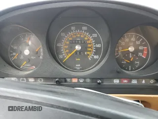 1989 Mercedes-Benz 560 with VIN WDBBA48D9KA102252, listed as a Copart auction lot 61684484 with 111,537 mi miles and Salvage Title. Bid and sale history available at carsss.com. Image 9.