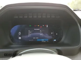 2025 Volvo XC90 с VIN YV4062PG2S1370809, выставлен на аукционе Copart как лот 59596035 с пробегом 2 825 миль миль и Списание • Salvage title. История ставок и продаж доступна на DreamBid. Изображение 9.