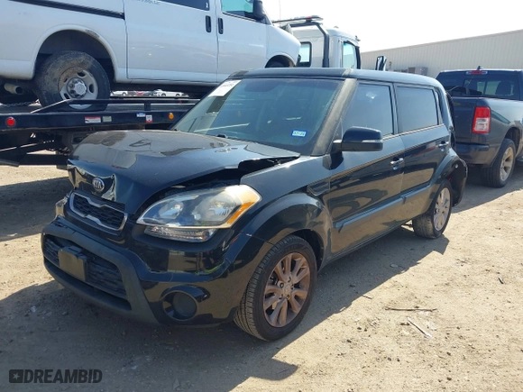 2013 Kia Soul + with VIN KNDJT2A67D7562050, listed as a IAAI auction lot 41603351 with 97,662 mi miles. Bid and sale history available at carsss.com. Image 18.
