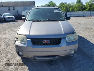 2007 Ford Escape Limited с VIN 1FMCU94147KA24210, выставлен на аукционе Copart как лот 58544735 с пробегом 205 374 миль миль и Списание • Salvage title. История ставок и продаж доступна на DreamBid. Изображение 5.