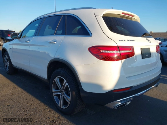 2019 Mercedes-Benz GLC with VIN WDC0G5EB1KF519491, listed as a IAAI auction lot 41858783 with 48,561 mi miles. Bid and sale history available at carsss.com. Image 3.