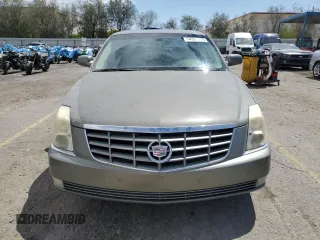 2011 Cadillac DTS Premium Collection z VIN 1G6KH5E65BU119804, wystawiony jako Copart lot #54264775 z przebiegiem 138 454 mil mil oraz Szkoda całkowita • Salvage title. Historia ofert i sprzedaży dostępna na DreamBid. Obrazek 5.