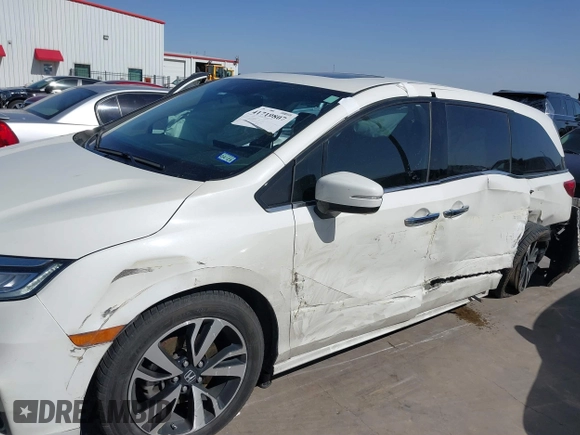 2019 Honda Odyssey Elite with VIN 5FNRL6H99KB091617, listed as a IAAI auction lot 41719807 with 93,775 mi miles and . Bid and sale history available at DreamBid. Image 6.