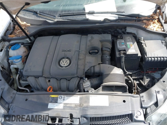 2013 Volkswagen Golf w/Conv & Sunroof z VIN WVWDB7AJ3DW137562, wystawiony jako IAAI lot #41831089 z przebiegiem 121 647 mil mil oraz . Historia ofert i sprzedaży dostępna na DreamBid. Obrazek 10.