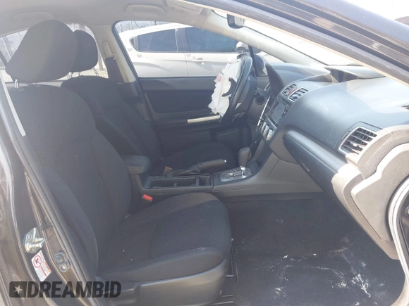 2015 Subaru Impreza Premium z VIN JF1GJAC66FH023543, wystawiony jako IAAI lot #42349447 z przebiegiem 70 601 mil mil oraz . Historia ofert i sprzedaży dostępna na DreamBid. Obrazek 5.