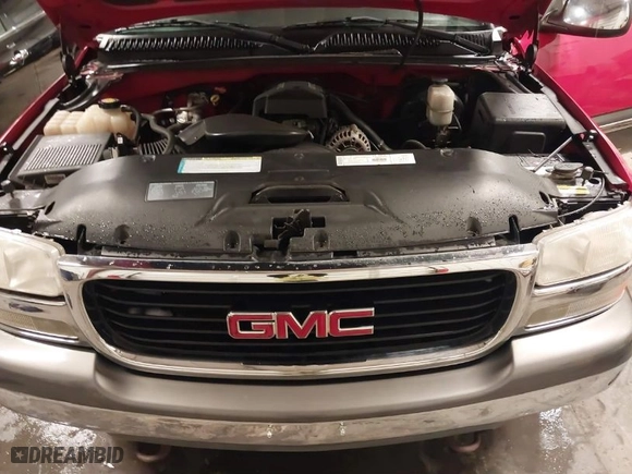 2000 GMC New Sierra 1500 SLE with VIN 1GTEK19T6YE376137, listed as a IAAI auction lot 41294874 with 212,972 mi miles. Bid and sale history available at carsss.com. Image 10.