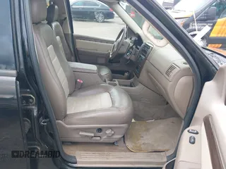 2003 Ford Explorer Eddie Bauer с VIN 1FMDU74K03ZB52737, выставлен на аукционе IAAI как лот 42682725 с пробегом 148 758 миль миль и . История ставок и продаж доступна на DreamBid. Изображение 5.
