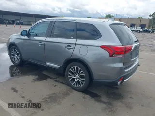 2018 Mitsubishi Outlander SE with VIN JA4AD3A31JZ016055, listed as a IAAI auction lot 42245714 with 97,448 mi miles and . Bid and sale history available at DreamBid. Image 3.
