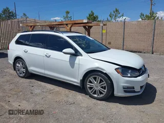 2015 Volkswagen Golf SportWagen TDI SE with VIN 3VWCA7AU2FM507053, listed as a IAAI auction lot 42117396 with 124,946 mi miles. Bid and sale history available at carsss.com. Image 1.