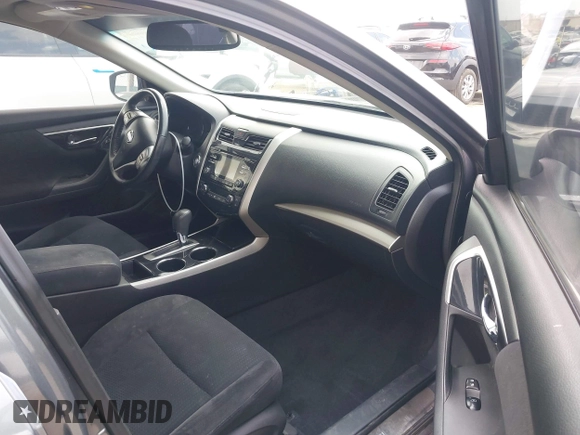 2014 Nissan Altima S with VIN 1N4AL3AP7EC123900, listed as a IAAI auction lot 42110974 with 106,078 mi miles and . Bid and sale history available at carsss.com. Image 5.