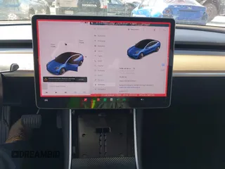 2018 Tesla Model 3 Long Range Battery z VIN 5YJ3E1EB3JF117007, wystawiony jako IAAI lot #41753572 z przebiegiem 82 444 mil mil oraz . Historia ofert i sprzedaży dostępna na DreamBid. Obrazek 18.
