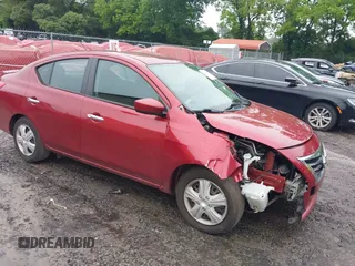 2019 Nissan Versa SV z VIN 3N1CN7AP7KL859890, wystawiony jako IAAI lot #42308164 z przebiegiem 55 435 mil mil oraz . Historia ofert i sprzedaży dostępna na DreamBid. Obrazek 1.