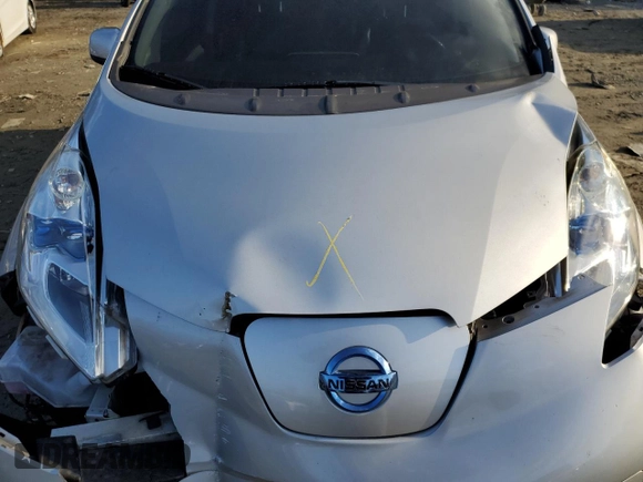 2015 Nissan LEAF SV with VIN 1N4AZ0CP2FC317732, listed as a Copart auction lot 39005553 with 116,896 mi miles. Bid and sale history available at carsss.com. Image 12.