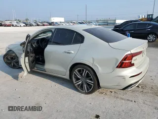 2022 Volvo S60 Ultimate Dark Theme with VIN 7JRL12TM4NG165781, listed as a Copart auction lot 66046803 with 15,059 mi miles and . Bid and sale history available at DreamBid. Image 2.