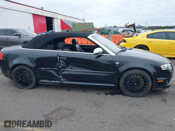 2008 Audi RS 4 z VIN WUAYU48H48K800151, wystawiony jako IAAI lot #41744495 z przebiegiem 83 424 mil mil oraz . Historia ofert i sprzedaży dostępna na DreamBid. Obrazek 6.
