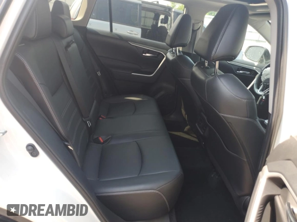 2021 Toyota RAV4 XLE Premium with VIN 2T3A1RFV4MW161896, listed as a Copart auction lot 59130275 with 18,133 mi miles and Salvage title. Bid and sale history available at DreamBid. Image 10.
