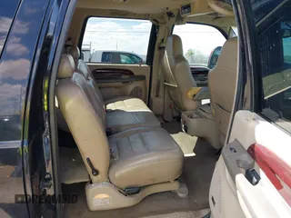 2004 Ford Excursion Limited z VIN 1FMNU42S84EA16970, wystawiony jako IAAI lot #42001424 z przebiegiem 223 938 mil mil oraz . Historia ofert i sprzedaży dostępna na DreamBid. Obrazek 8.