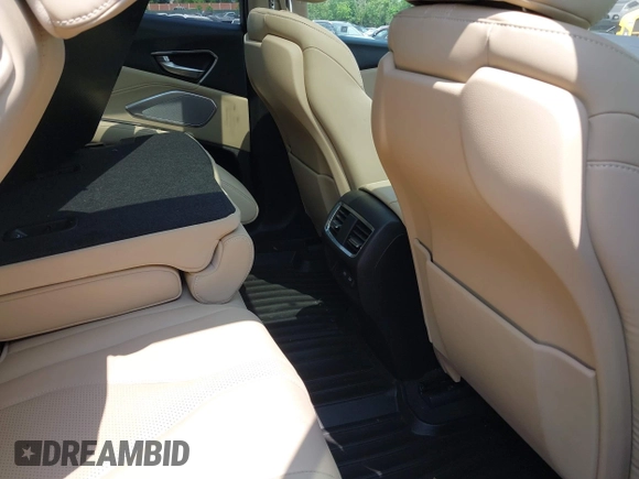 2021 Acura RDX Technology with VIN 5J8TC2H52ML041378, listed as a IAAI auction lot 42439784 with 31,975 mi miles and . Bid and sale history available at DreamBid. Image 8.