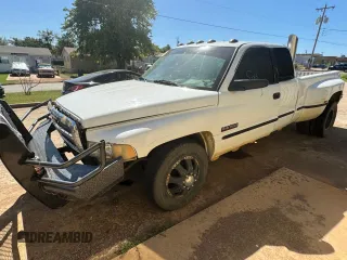 1999 Dodge 3500 with VIN 1B7MC3369XJ526965, listed as a Copart auction lot 74079164 with 385,862 mi miles and Clean Title. Bid and sale history available at carsss.com. Image 2.