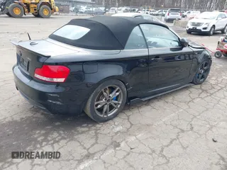2011 BMW 1 Series 135i с VIN WBAUN7C50BVM25336, выставлен на аукционе IAAI как лот 41720402 с пробегом Не указан миль и . История ставок и продаж доступна на DreamBid. Изображение 4.