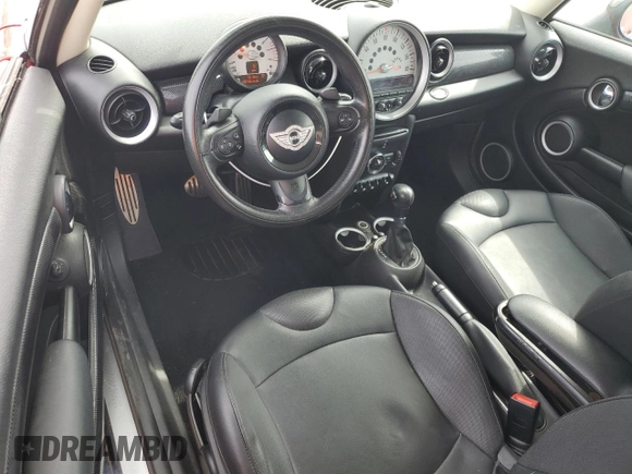 2012 MINI Hardtop S with VIN WMWSV3C58CT386122, listed as a Copart auction lot 55184865 with 92,156 mi miles and Clean Title. Bid and sale history available at DreamBid. Image 8.