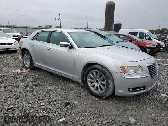 2012 Chrysler 300 Limited z VIN 2C3CCACG3CH310263, wystawiony jako Copart lot #83744764 z przebiegiem 246 532 mil mil oraz Szkoda całkowita • Salvage title. Historia ofert i sprzedaży dostępna na DreamBid. Obrazek 4.