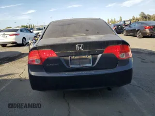 2008 Honda Civic LX z VIN 2HGFA16528H321661, wystawiony jako Copart lot #60185335 z przebiegiem 189 287 mil mil oraz Czysty tytuł • Clean title. Historia ofert i sprzedaży dostępna na DreamBid. Obrazek 6.