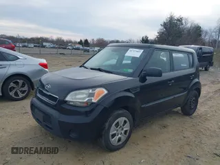 2011 Kia Soul with VIN KNDJT2A10B7734016, listed as a IAAI auction lot 41727065 with 306,652 mi miles. Bid and sale history available at carsss.com. Image 2.